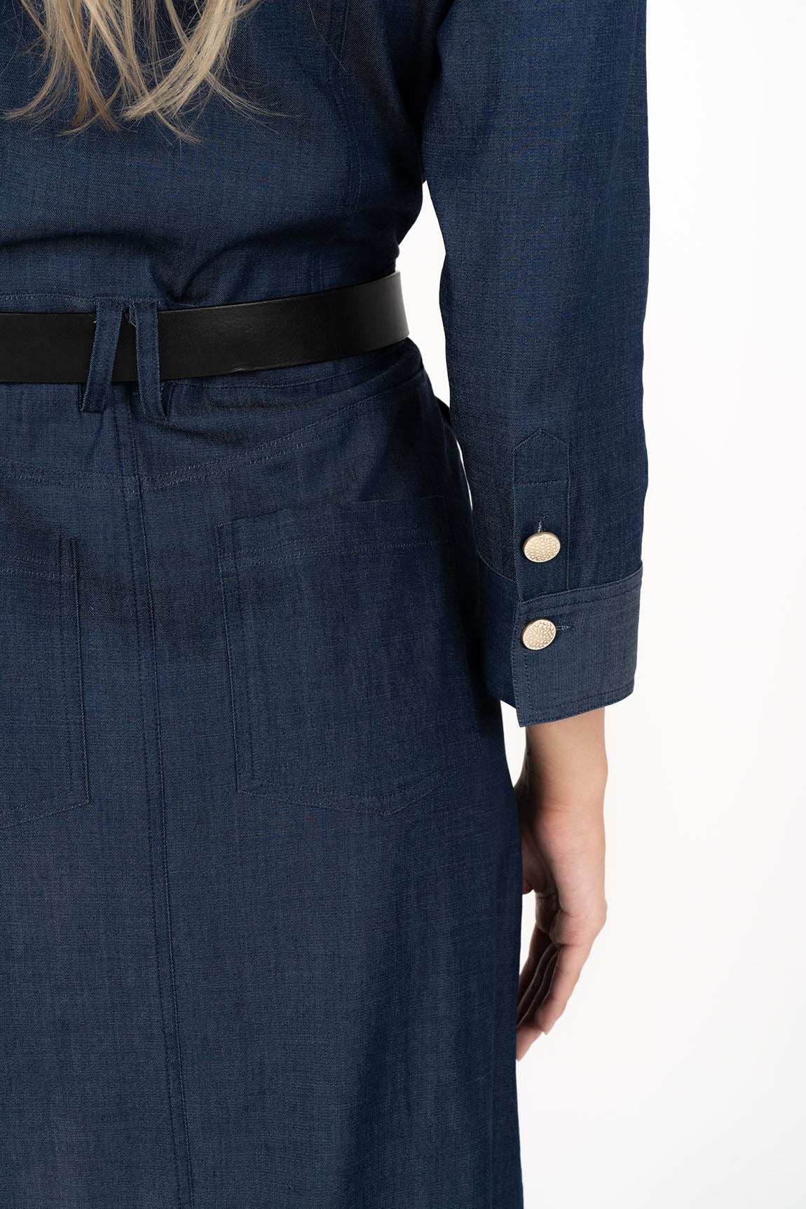 Closer look to Jovi Dress - Mid Blue sleeve details