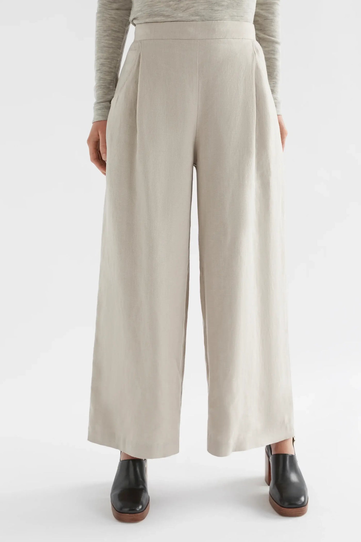 Ilona Pant - Flax