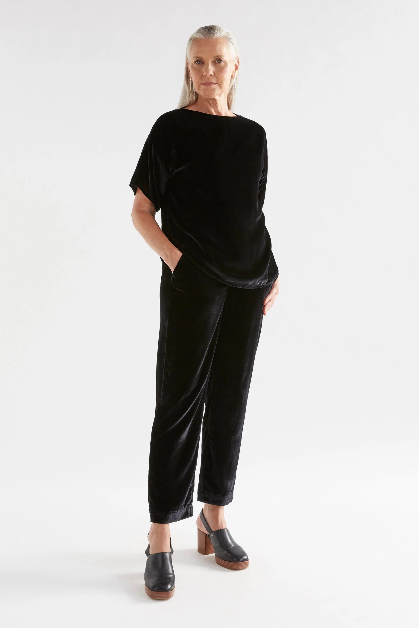 Suuri Velvet Pant - Black