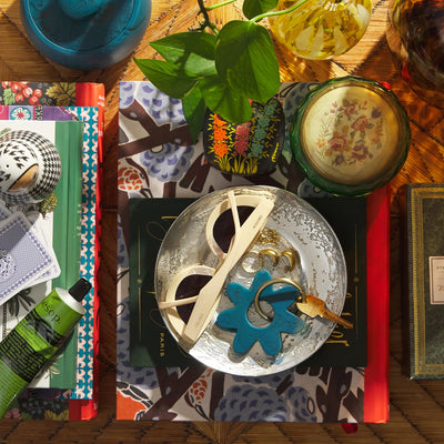 table with shades and key ring